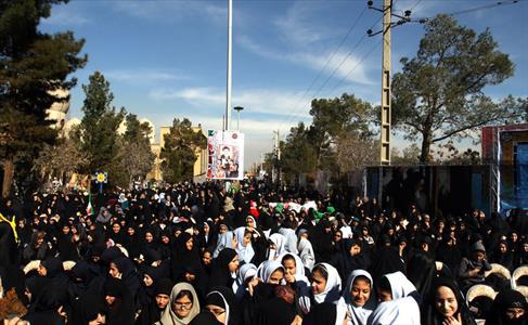  تصاویر دیدنی از مراسم گرامیداشت 12 بهمن در حرم مطهر 
