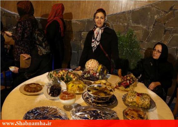 گزارش تصویری/جشنواره سفره‌های سنتی افطار در  همدان 