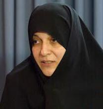 رهبر: انقلاب اسلامی ایران گام‌های بلندی در جهت احقاق حقوق زنان در جامعه برداشته است