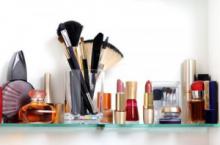 نگرانی از مصرف لوازم آرایشی قاچاق/ روش تشخیص محصولات تقلبی
